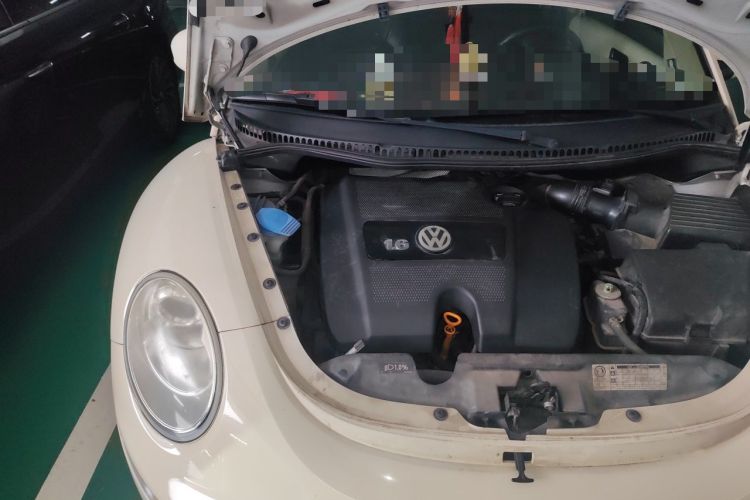 Used Volkswagen Beetle 2010 1.6 AT Engine Bay Right