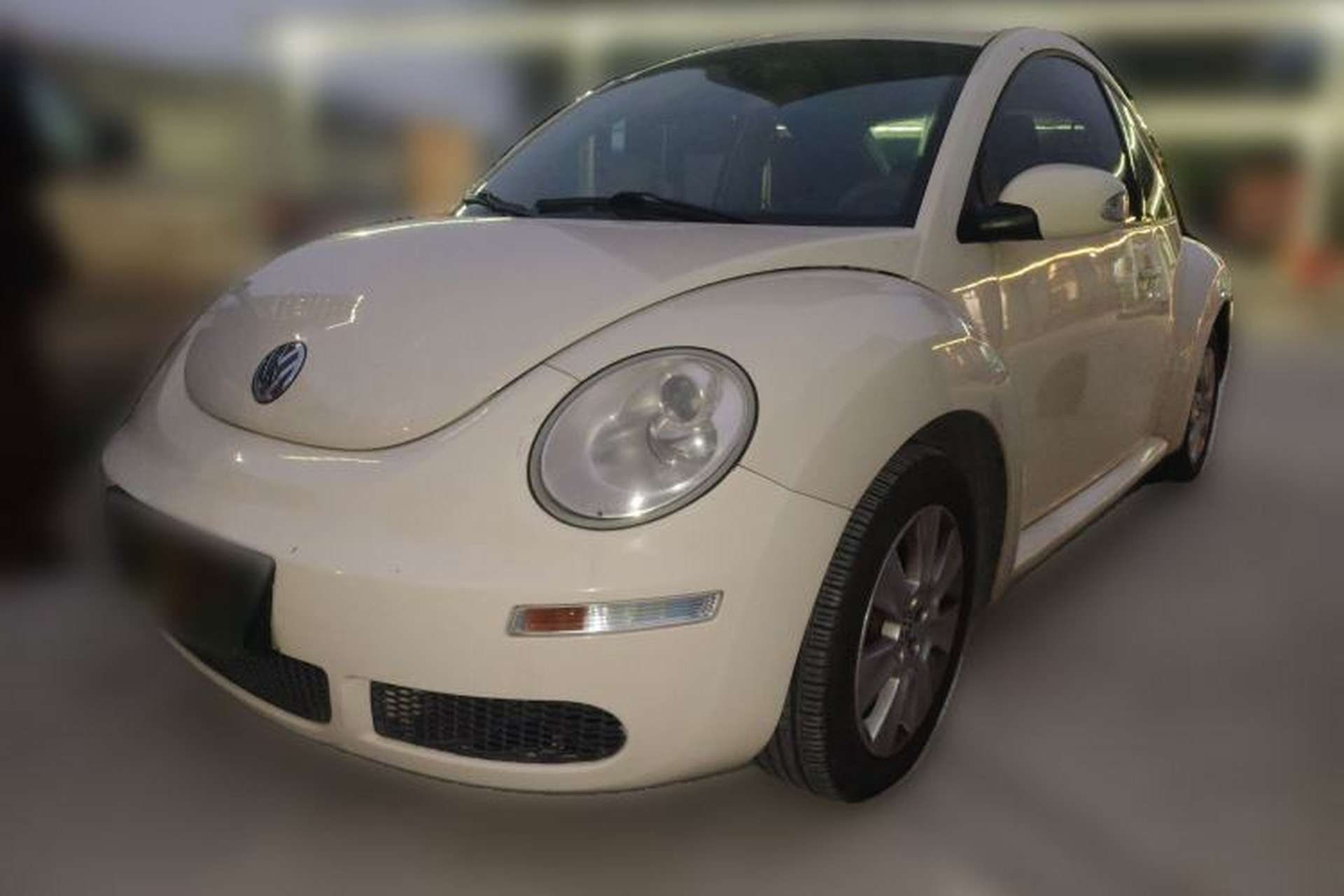 Used Volkswagen Beetle 2010 1.6 AT Front Left 45 Deg
