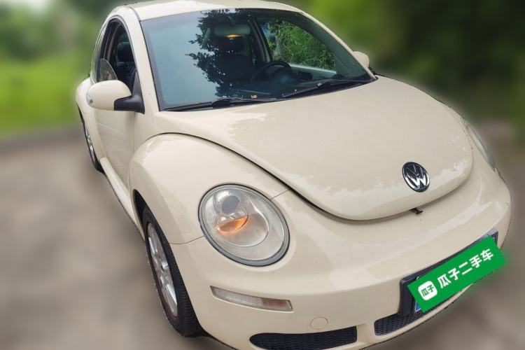 Used Volkswagen Beetle 2010 1.6 AT Front Right 45 Deg