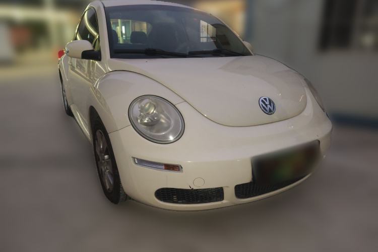 Used Volkswagen Beetle 2010 1.6 AT Front Right 45 Deg