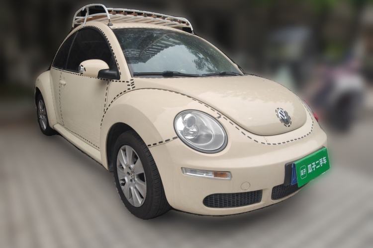 Used Volkswagen Beetle 2010 1.6 AT Front Right 45 Deg