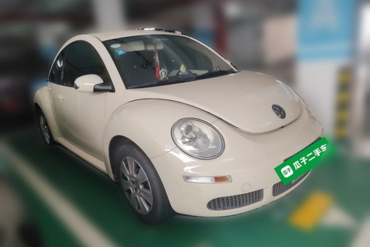 Used Volkswagen Beetle 2010 1.6 AT Front Right 45 Deg