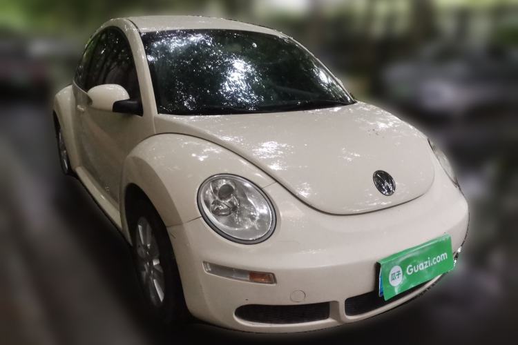 Used Volkswagen Beetle 2010 1.6 AT Front Right 45 Deg