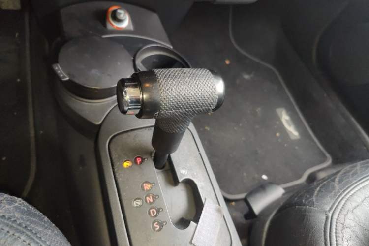 Used Volkswagen Beetle 2010 1.6 AT Gear Lever