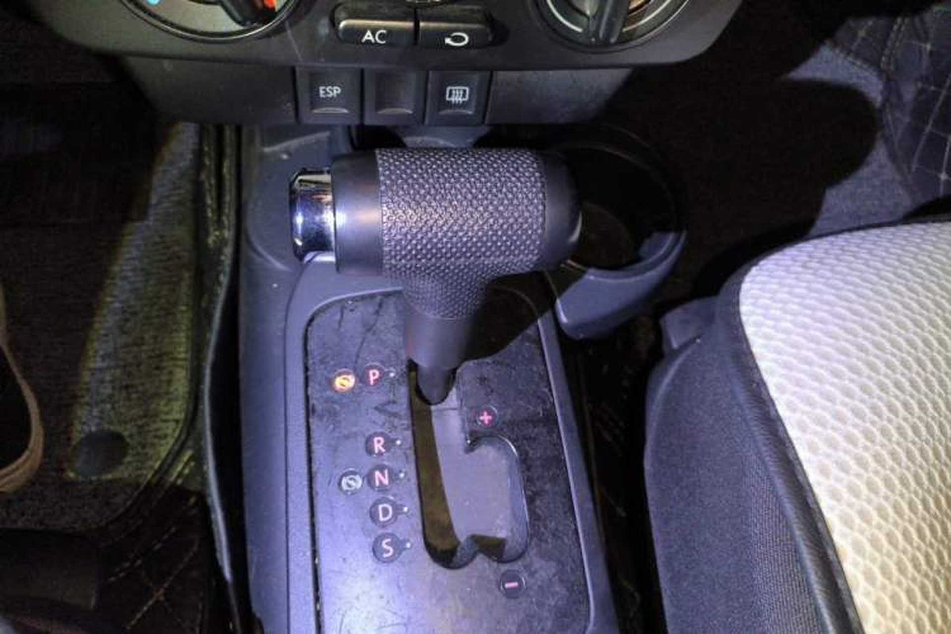 Used Volkswagen Beetle 2010 1.6 AT Gear Lever