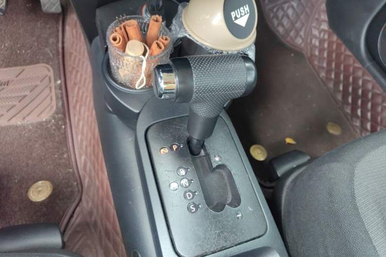 Used Volkswagen Beetle 2010 1.6 AT Gear Lever