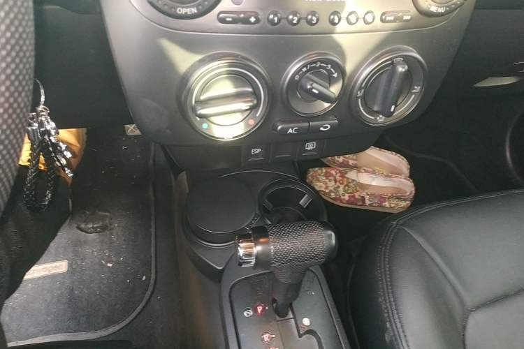 Used Volkswagen Beetle 2010 1.6 AT Gear Lever