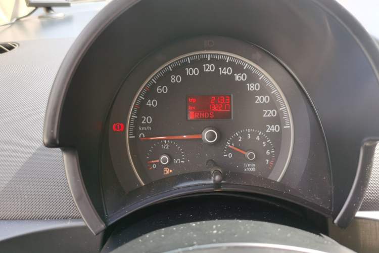 Used Volkswagen Beetle 2010 1.6 AT Instrument Cluster