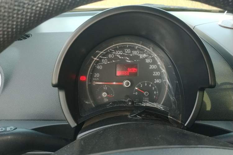 Used Volkswagen Beetle 2010 1.6 AT Instrument Cluster
