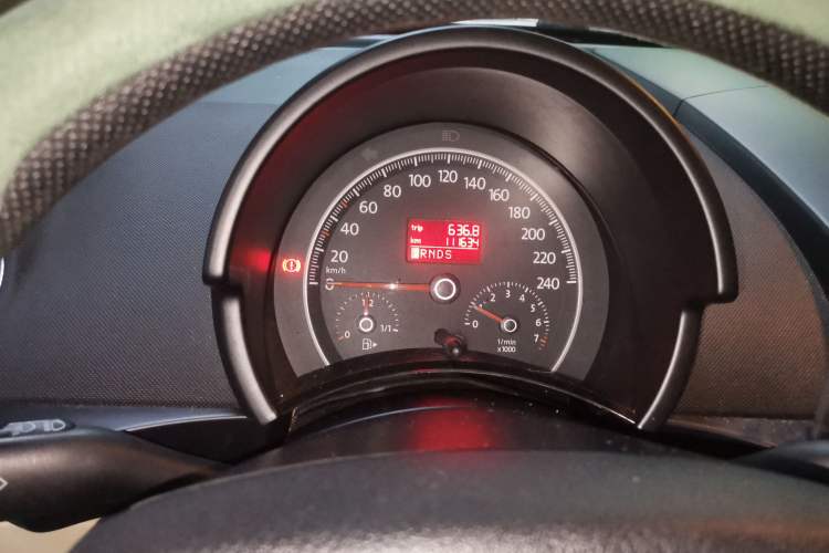 Used Volkswagen Beetle 2010 1.6 AT Instrument Cluster