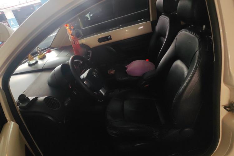 Used Volkswagen Beetle 2010 1.6 AT Left Front Seat