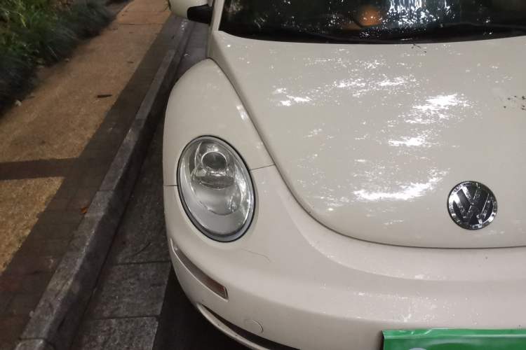 Used Volkswagen Beetle 2010 1.6 AT Right Front Headlight