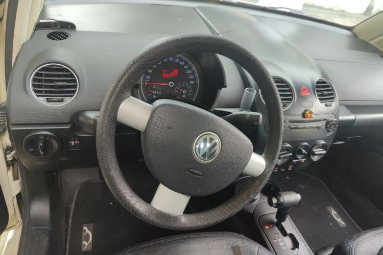 Used Volkswagen Beetle 2010 1.6 AT Steering Wheel