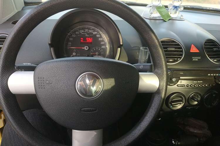 Used Volkswagen Beetle 2010 1.6 AT Steering Wheel