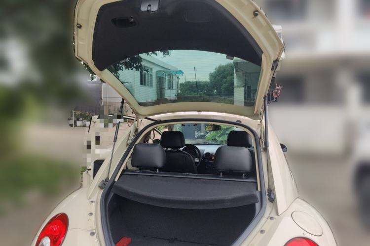 Used Volkswagen Beetle 2010 1.6 AT Trunk