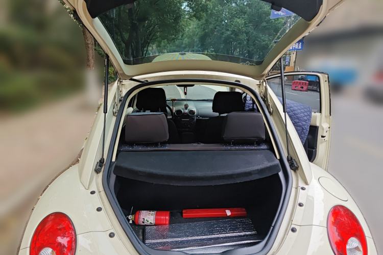 Used Volkswagen Beetle 2010 1.6 AT Trunk