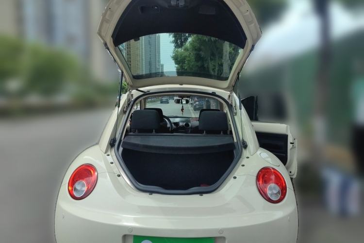 Used Volkswagen Beetle 2010 1.6 AT Trunk