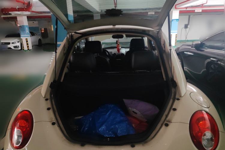 Used Volkswagen Beetle 2010 1.6 AT Trunk