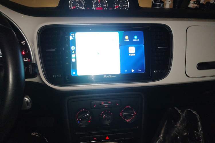 Used Volkswagen Beetle 2013 1.2TSI Comfort Model Audio And AC Panel