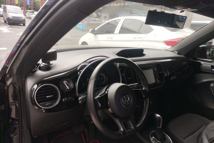 Used Volkswagen Beetle 2013 1.4TSI Fashion Edition Center Console