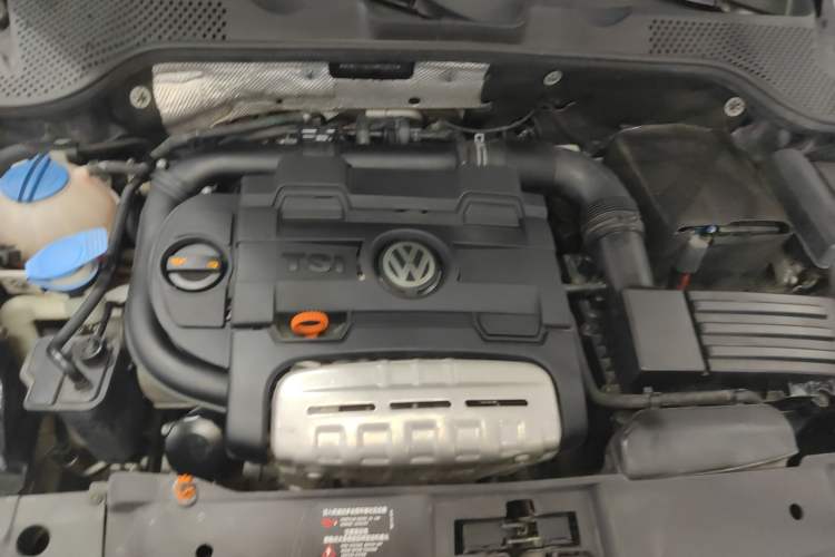 Used Volkswagen Beetle 2013 1.4TSI Luxury Model Engine Bay