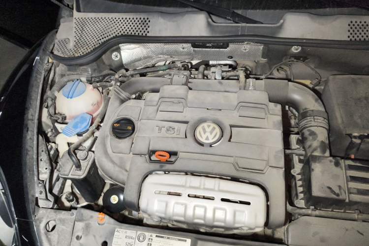 Used Volkswagen Beetle 2013 1.4TSI Fender Rock Edition Engine Bay Right