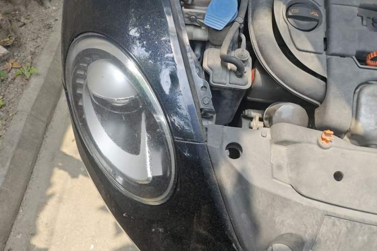 Used Volkswagen Beetle 2013 1.4TSI Fashion Edition Engine Bay Right