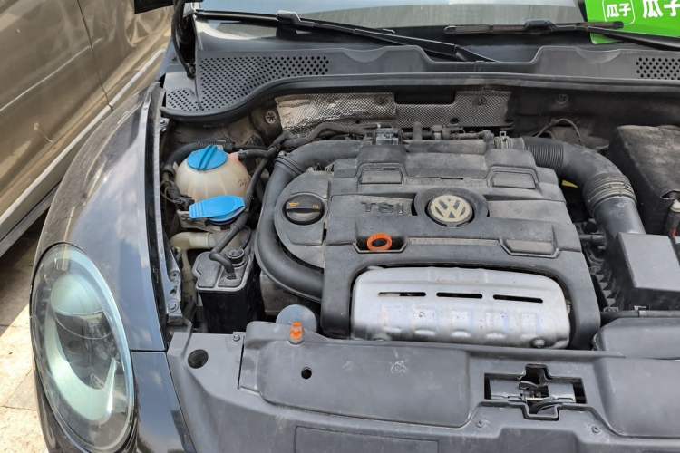 Used Volkswagen Beetle 2013 1.4TSI Fender Rock Edition Engine Bay Right