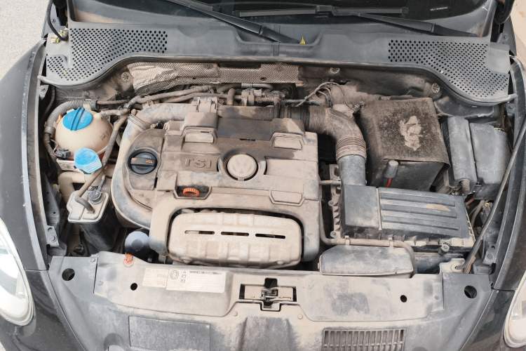 Used Volkswagen Beetle 2013 1.4TSI Luxury Model Engine Bay