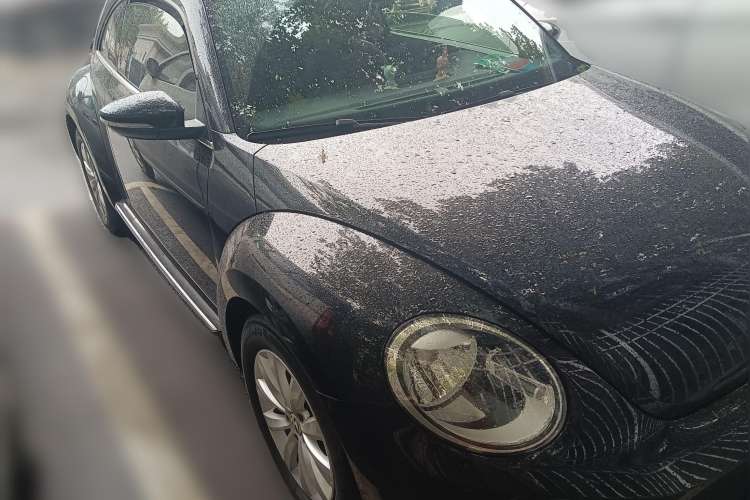Used Volkswagen Beetle 2013 1.2TSI Fashion Edition Front Right 45 Deg