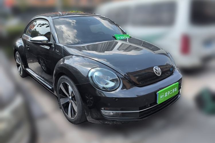 Used Volkswagen Beetle 2013 1.4TSI Fender Rock Edition Front Right 45 Deg