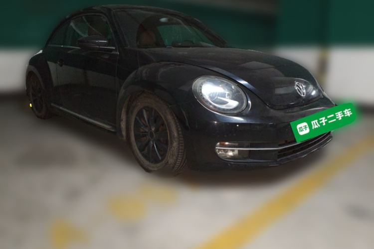 Used Volkswagen Beetle 2013 1.4TSI Fashion Edition Front Right 45 Deg