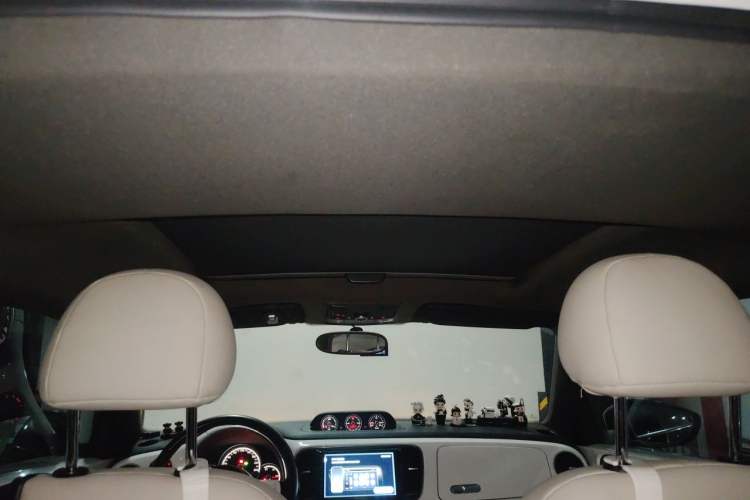 Used Volkswagen Beetle 2013 1.2TSI Comfort Model Headliner