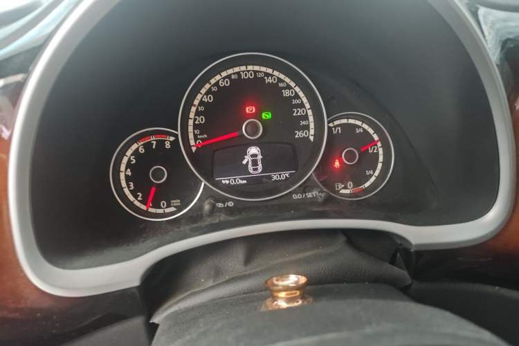 Used Volkswagen Beetle 2013 1.4TSI Fashion Edition Instrument Cluster