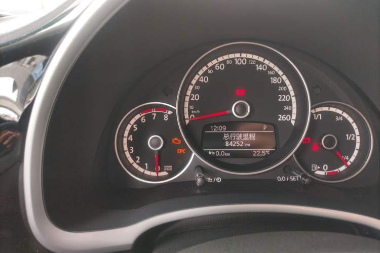 Used Volkswagen Beetle 2013 1.4TSI Fashion Edition Instrument Cluster