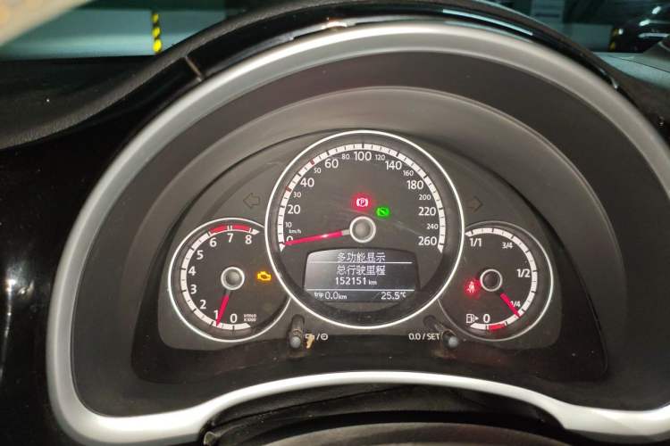 Used Volkswagen Beetle 2013 1.4TSI Fashion Edition Instrument Cluster