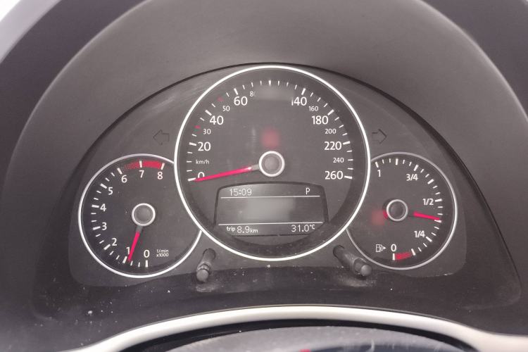 Used Volkswagen Beetle 2013 1.4TSI Luxury Model Instrument Cluster