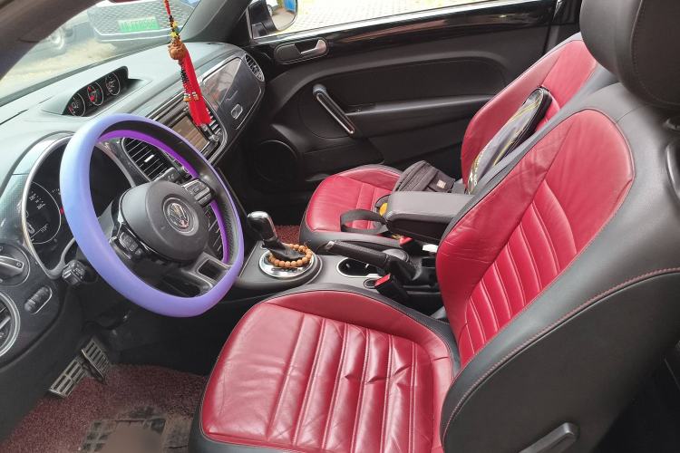 Used Volkswagen Beetle 2013 1.4TSI Luxury Model Left Front Seat