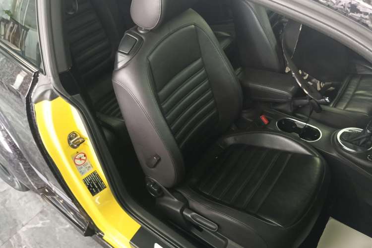 Used Volkswagen Beetle 2013 1.4TSI Luxury Model Right Front Seat