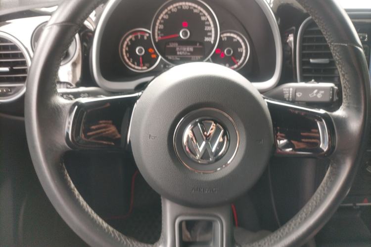 Used Volkswagen Beetle 2013 1.4TSI Fashion Edition Steering Wheel