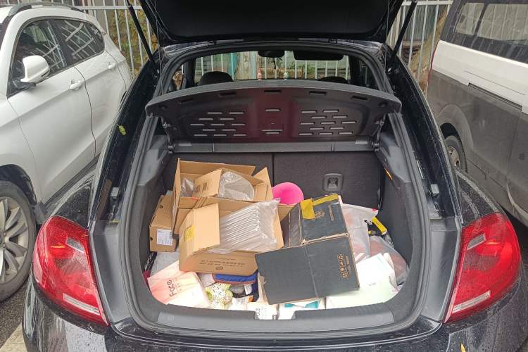 Used Volkswagen Beetle 2013 1.2TSI Fashion Edition Trunk