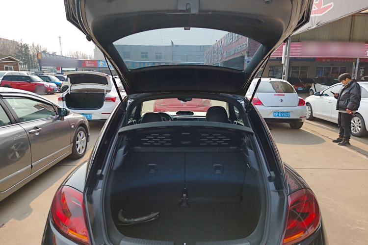 Used Volkswagen Beetle 2013 1.4TSI R-Line Trunk