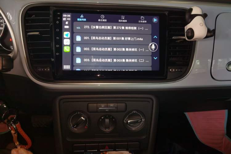 Used Volkswagen Beetle 2013 1.4TSI Fashion Edition Audio And AC Panel