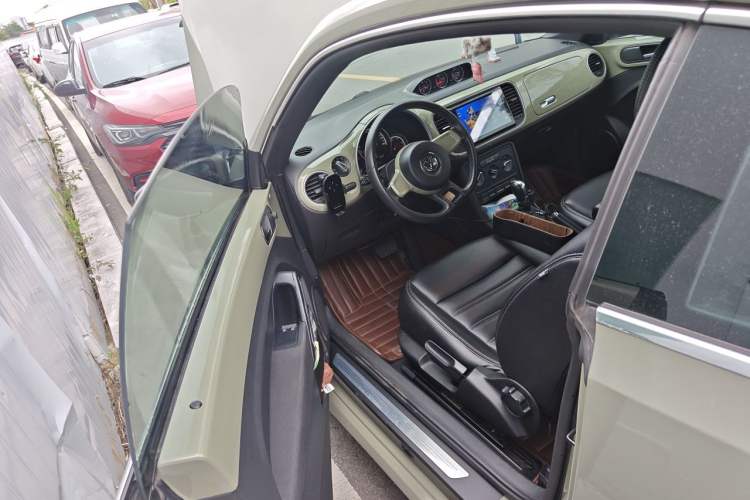 Used Volkswagen Beetle 2013 1.4 TSI Comfort Model Driver Seat