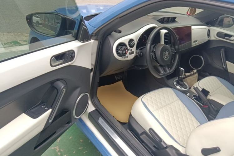Used Volkswagen Beetle 2013 2.0 TSI Top-Trim Model Driver Seat