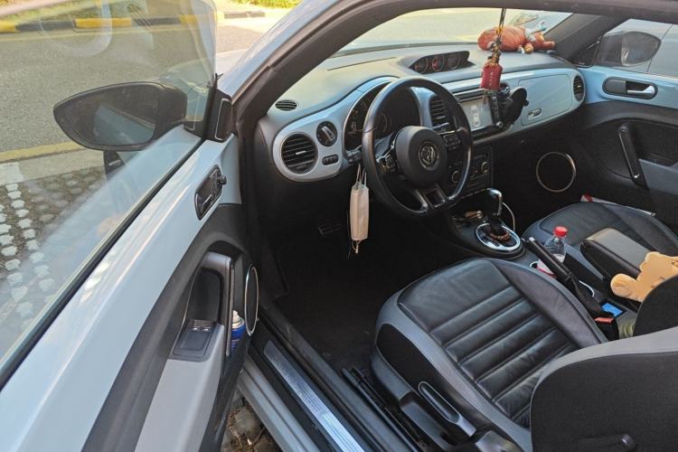 Used Volkswagen Beetle 2013 2.0 TSI Top-Trim Model Driver Seat