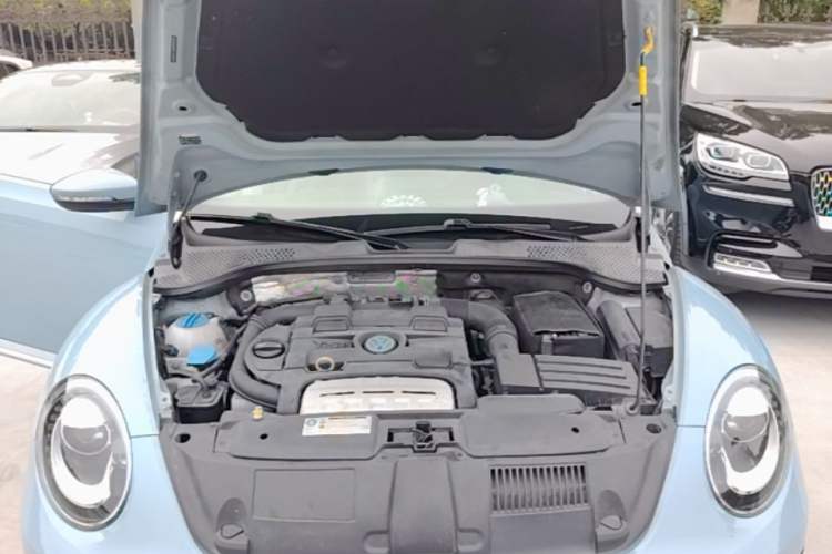 Used Volkswagen Beetle 2013 1.4TSI R-Line Engine Bay