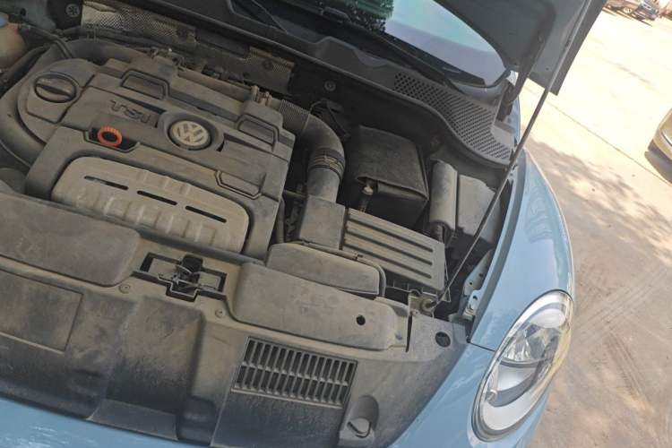 Used Volkswagen Beetle 2013 1.4TSI Fashion Edition Engine Bay Left