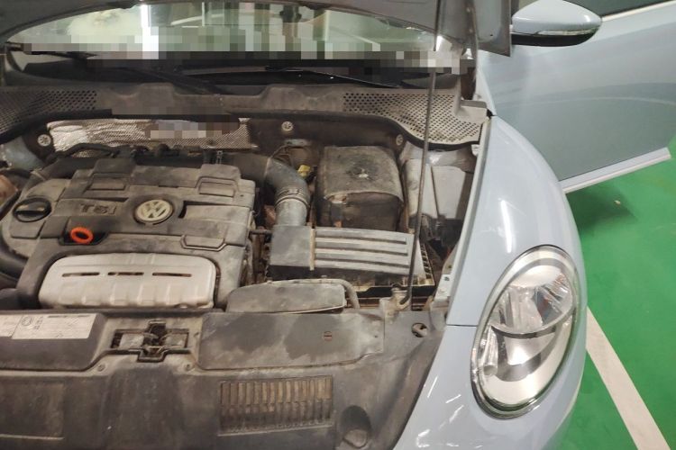 Used Volkswagen Beetle 2013 1.4TSI Fashion Edition Engine Bay Left