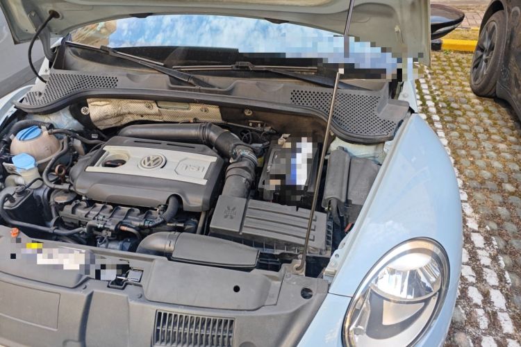 Used Volkswagen Beetle 2013 2.0 TSI Top-Trim Model Engine Bay Left